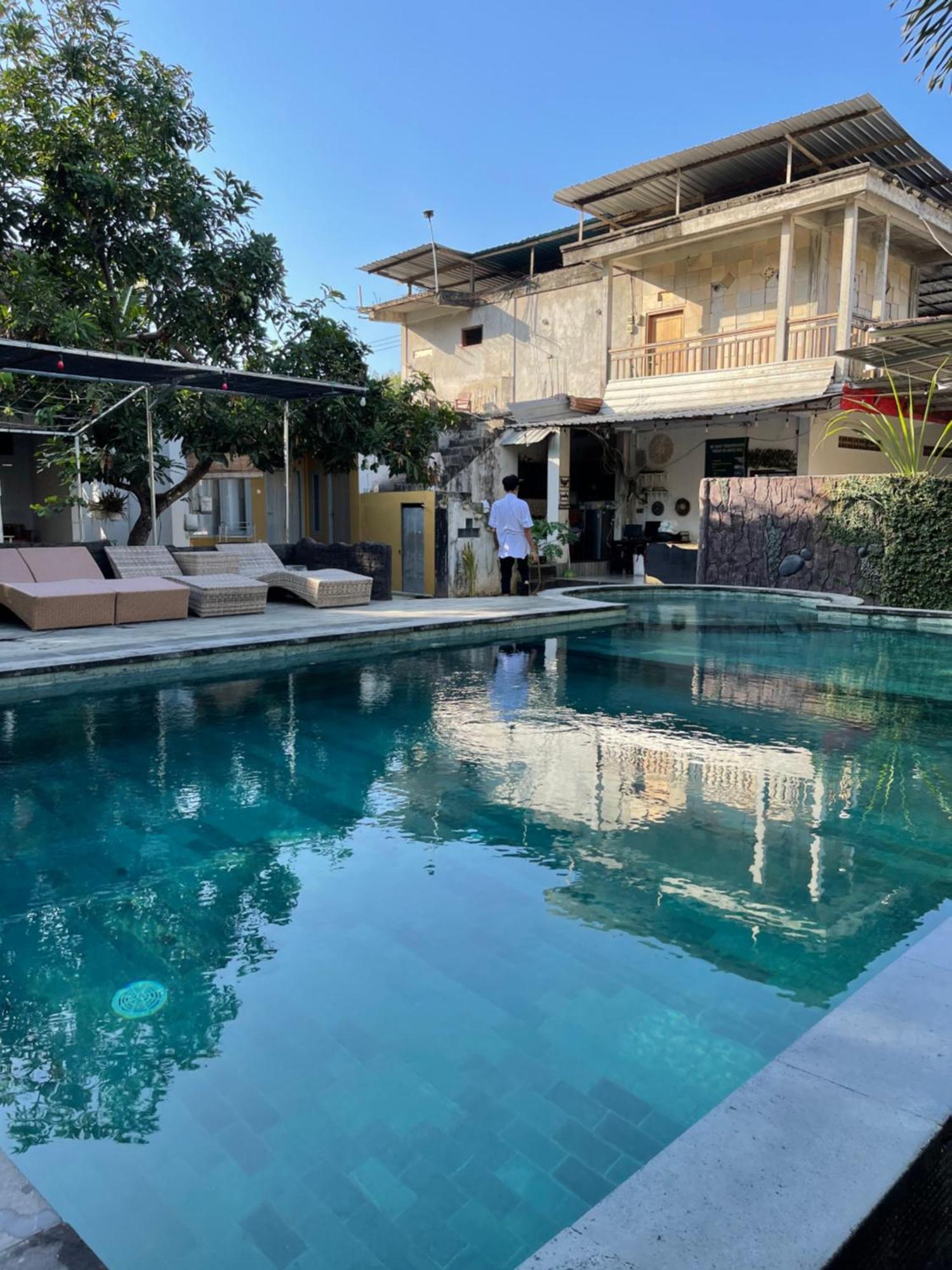 Tri Putri Homestay Kuta  Eksteriør billede