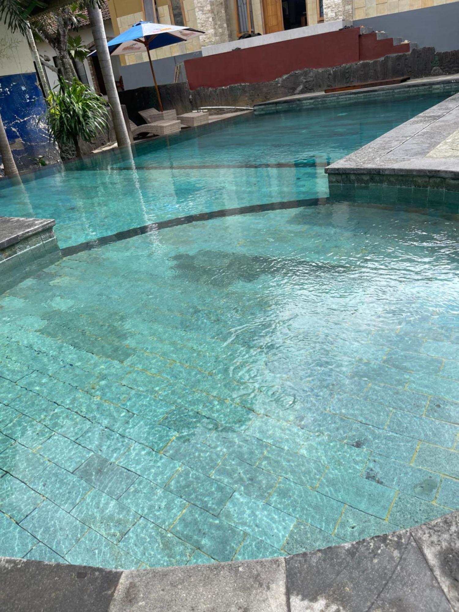 Tri Putri Homestay Kuta  Eksteriør billede