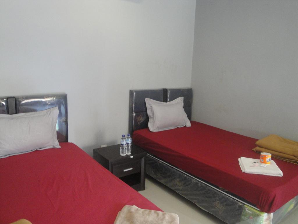 Tri Putri Homestay Kuta  Eksteriør billede