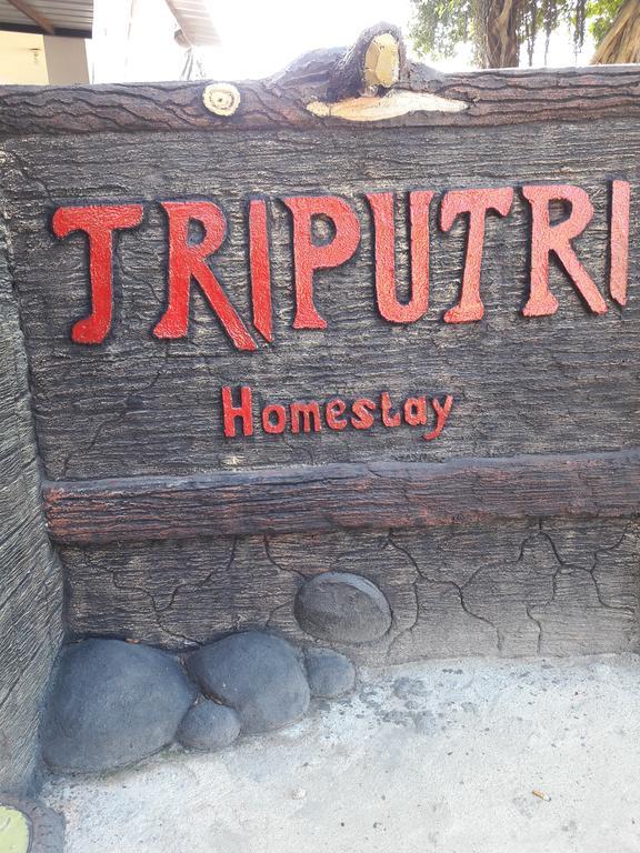 Tri Putri Homestay Kuta  Eksteriør billede