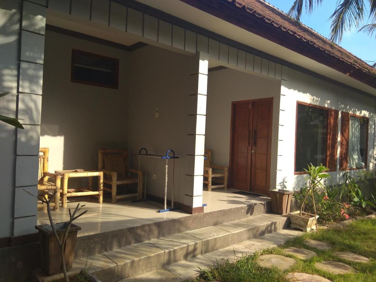 Tri Putri Homestay Kuta  Eksteriør billede