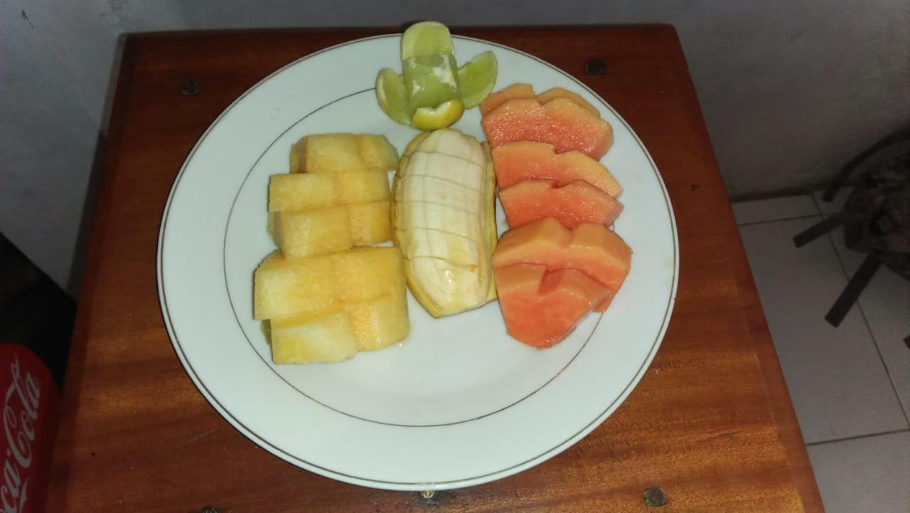 Tri Putri Homestay Kuta  Eksteriør billede